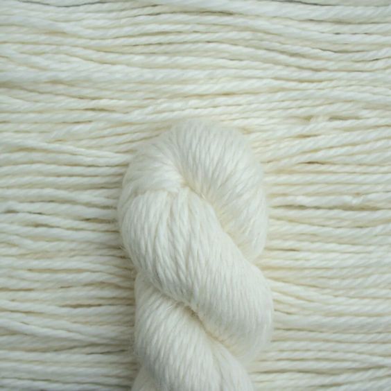 Sample Skein Cozy & Thick – 109 yards
