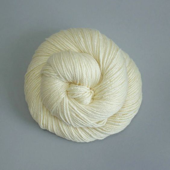 Sample Skein Trenza – 235 yards